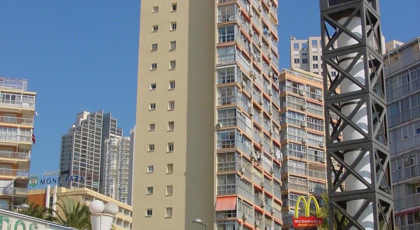 Las Carabelas Apartments เบนิดอร์ม ภายนอก รูปภาพ